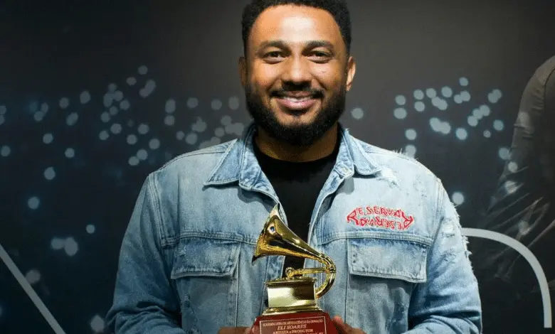 Eli-Soares-vence-Grammy-Latino-com-album-Memori4s-em-2025