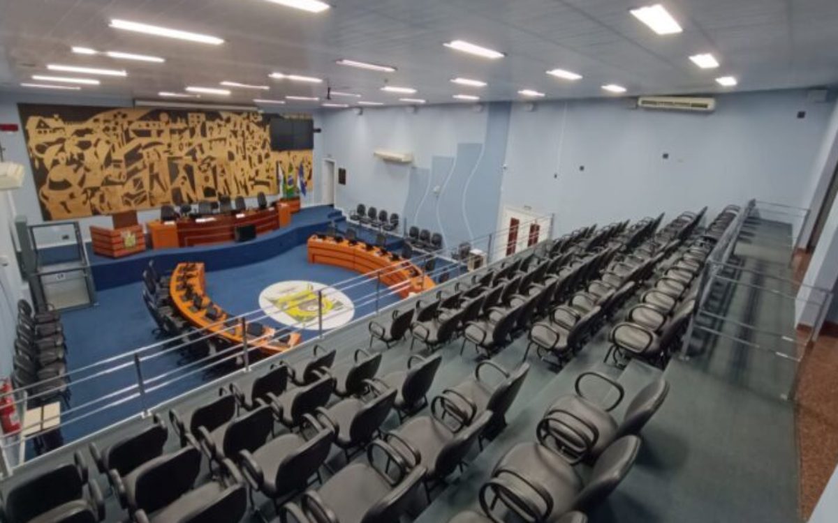 Ponta Grossa approves the use of the Bible in schools.