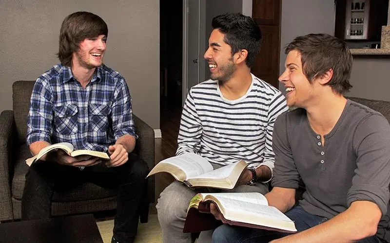 Small groups strengthen discipleship
