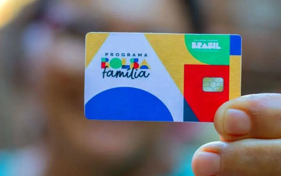 Bolsa Família tem reajuste de 15% em outubro