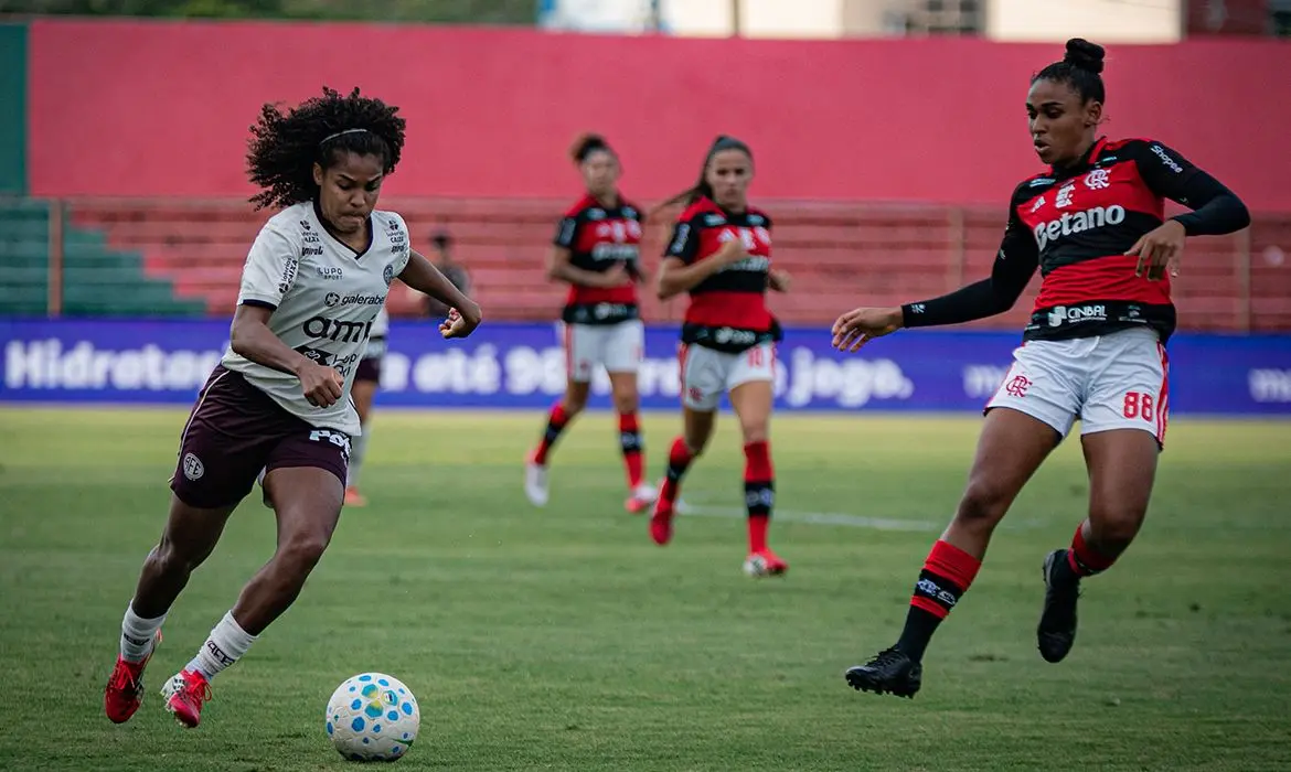 Avanços no Futebol Feminino: Novo Marco Legal Promete Transformar o Cenário no Brasil