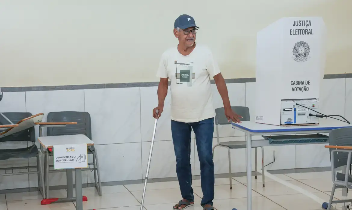 Idosos enfrentam desafios, mas reafirmam o poder do voto nas eleições de 2026