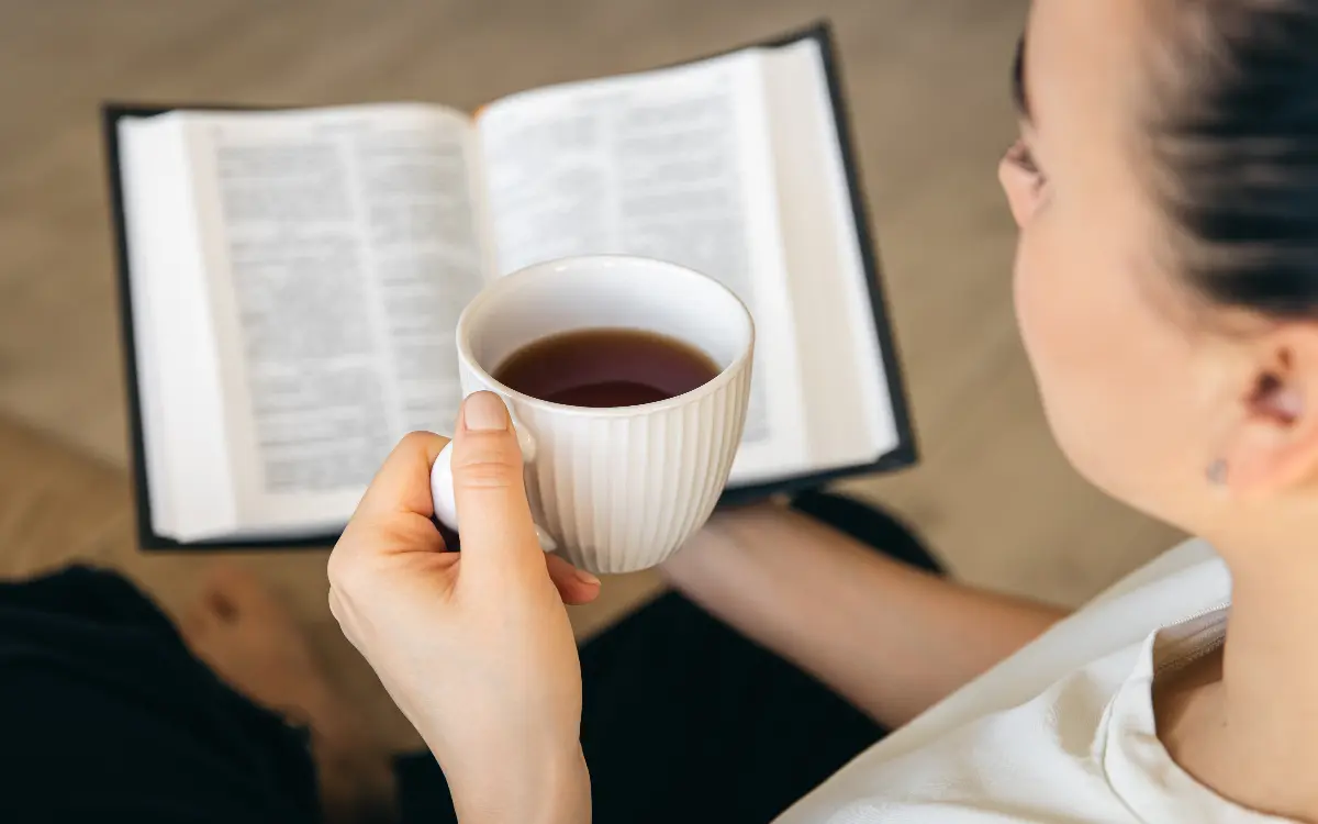 Encontre a Força e o Amor de Deus para Enfrentar os Desafios Diários