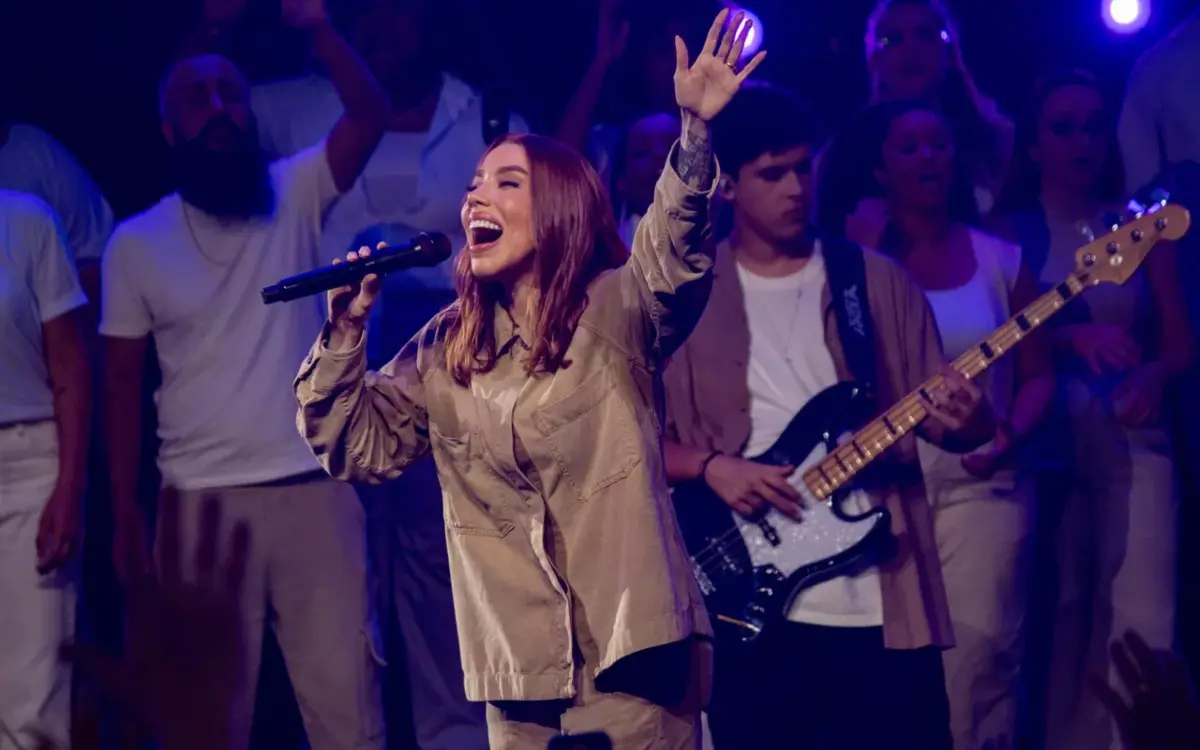 Julliany Souza brilha no Aviva Conference em Vitória